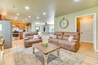 On-Site Lake Access Pet-Friendly Vinita Home - Disney - 7