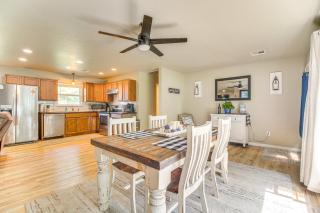 On-Site Lake Access Pet-Friendly Vinita Home - Disney - 2