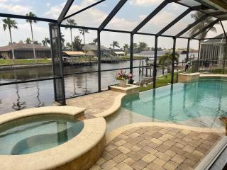 Beautiful Pool and Spa Cape Coral, FL - Cape Coral - 8
