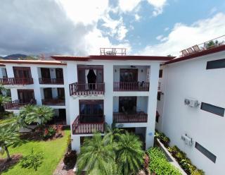 Fabulous third floor condo in a beachfront condominium complex - Jacó - 0