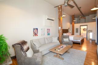 Dollys Downtown Loft Knoxville - 1