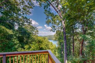 Lakeview Hideaway - 0