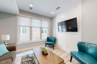 Cozy TC Bay Condo - 9