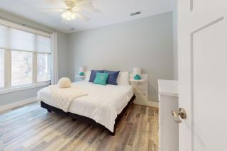 Cozy TC Bay Condo - 1