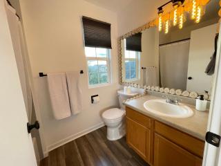 Colorado Room w Private Entrance Deck and Hot Tub - 7