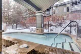 Ridgepoint Townhome 084 by East West Hospitality - 4
