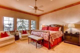 Pinehurst Townhome 03 by East West Hospitality - 4