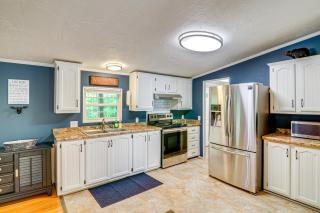 Home Near Dale Hollow Lake Deck and Fire Pit - Byrdstown - 2