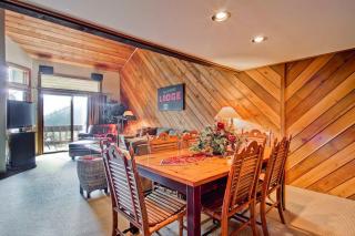 Ridgepoint Townhome 102 by East West Hospitality - 7
