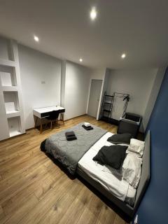 Chambre - Grenoble, Caserne de Bonne - Grenoble - 1