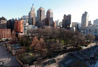 Heart of Downtown Manhattan - Stylish One Bedroom Apartment in Vibrant Union Square - New York - 2