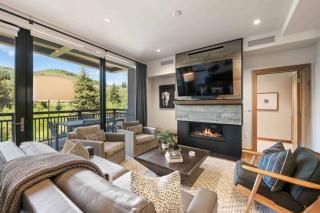 Riverfront Lodge 100 by East West Hospitality - 0