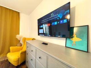 Cozy Corner Apartment with Baby Crib and Free Parking - Braşov - 8