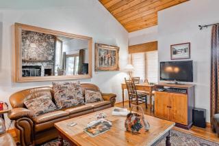 Ridgepoint Townhome 169 by East West Hospitality - 4