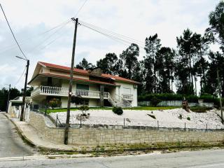 Oliveira Guest House - Louredo - 9