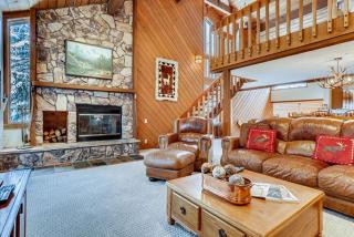 Ridgepoint Townhome 149 by East West Hospitality - 9