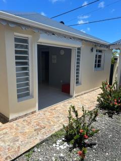 Bungalow Little Garden - 9