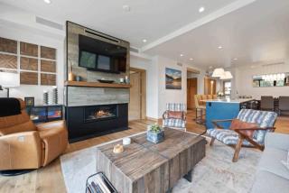Riverfront Lodge 300 by East West Hospitality - 8