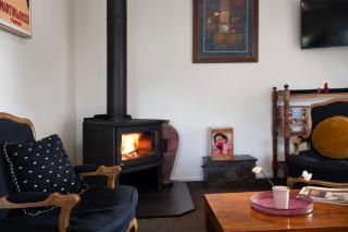 Raven Cottage- gorgeous gardens and cosy fire - 8