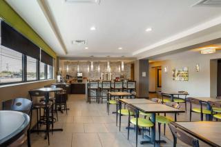 Best Western Plus Philadelphia-Pennsauken Hotel - Cherry Hill - 7