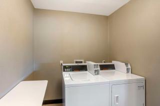 Best Western Plus Philadelphia-Pennsauken Hotel - Cherry Hill - 1