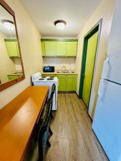 Bostonian Inn & Suites - Hitchcock - 8