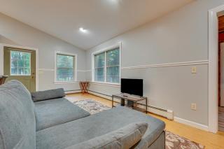 Cabin with Beach Access in Brant Lake Dogs Welcome! - Brant Lake - 7