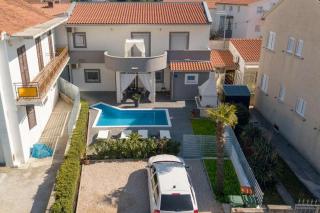 Family friendly house with a swimming pool Vodice - 22902 - Vodice - 0