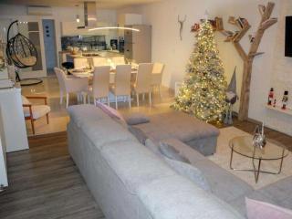 Family friendly house with a swimming pool Vodice - 22902 - Vodice - 9