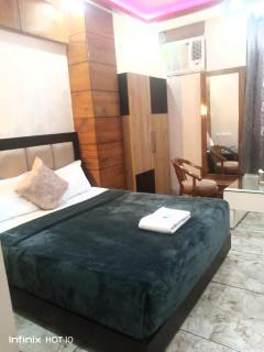 preferred hotel and restaurant - 6