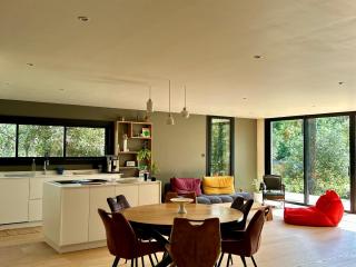 Maison dans les arbres, proche plage, cheminée, jardin, parking - FR-1-652-46 - 3