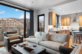 Riverfront Lodge 303 by East West Hospitality - 9