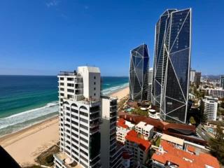 2 Bdrm Apt in 'Aquarius' Surfers Broadbeach - Gold Coast - 2
