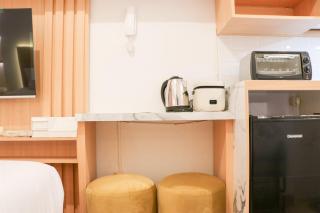 Comfort Living Studio Room at Tokyo Riverside PIK 2 Apartment By Travelio - Rawalembang - 4