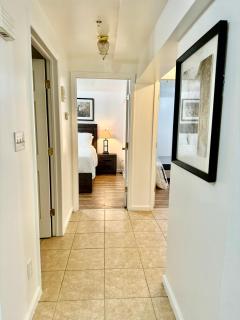 Cozy Evergreen Apartment by Newark Airport - 2