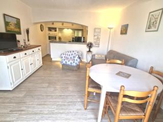 Appartement climatisé avec terrasse et parking près du centre-ville de Sainte-Maxime - FR-1-780-84 - Sainte-Maxime - 8