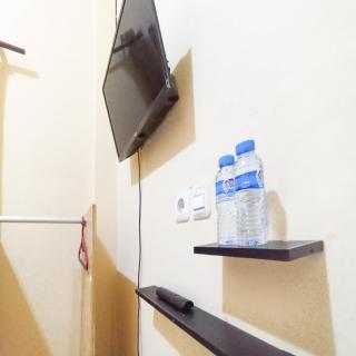 Ariska Room near Alun Alun Jombang RedPartner - Peterongan - 5