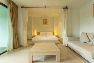 1BR Apartment with Pool, Serene Setting & Balcony C131 - Surin Beach - 3