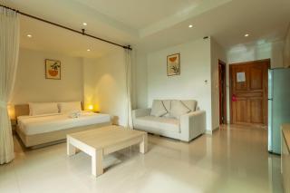 1BR Apartment with Pool, Serene Setting & Balcony C131 - Surin Beach - 2