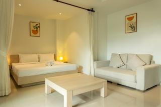1BR Apartment with Pool, Serene Setting & Balcony C131 - Surin Beach - 1