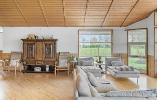 Nice Home In Bogø By With Wifi - Bogø By - 3