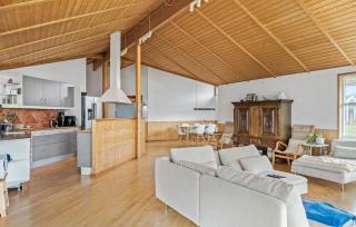 Nice Home In Bogø By With Wifi - Bogø By - 2