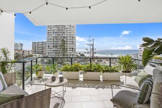 Luxe Oceanview Apartment in Palm Beach - Gold Coast - 9