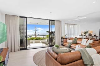 Luxe Oceanview Apartment in Palm Beach - Gold Coast - 0