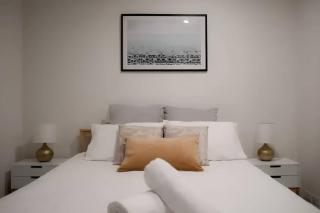 Mt1012 - 1 BR Docklands Delight, Stunning Apartment - Melbourne - 0