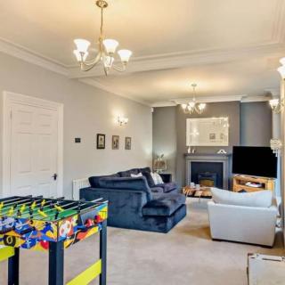 Ty Llwyd - Luxury holiday home sleeping 8, Hot Tub available - 3