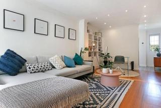Stunning 2-bedroom house in leafy Claremont - 0