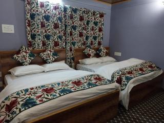 Mubarik Homestay - Rashipura - 1