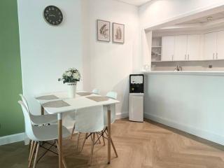 Tranquil 1BR Palm with Beach Access and Park views - 3