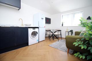 Vibrant 2BR in Central Cardiff | WiFi - Cardiff - 9